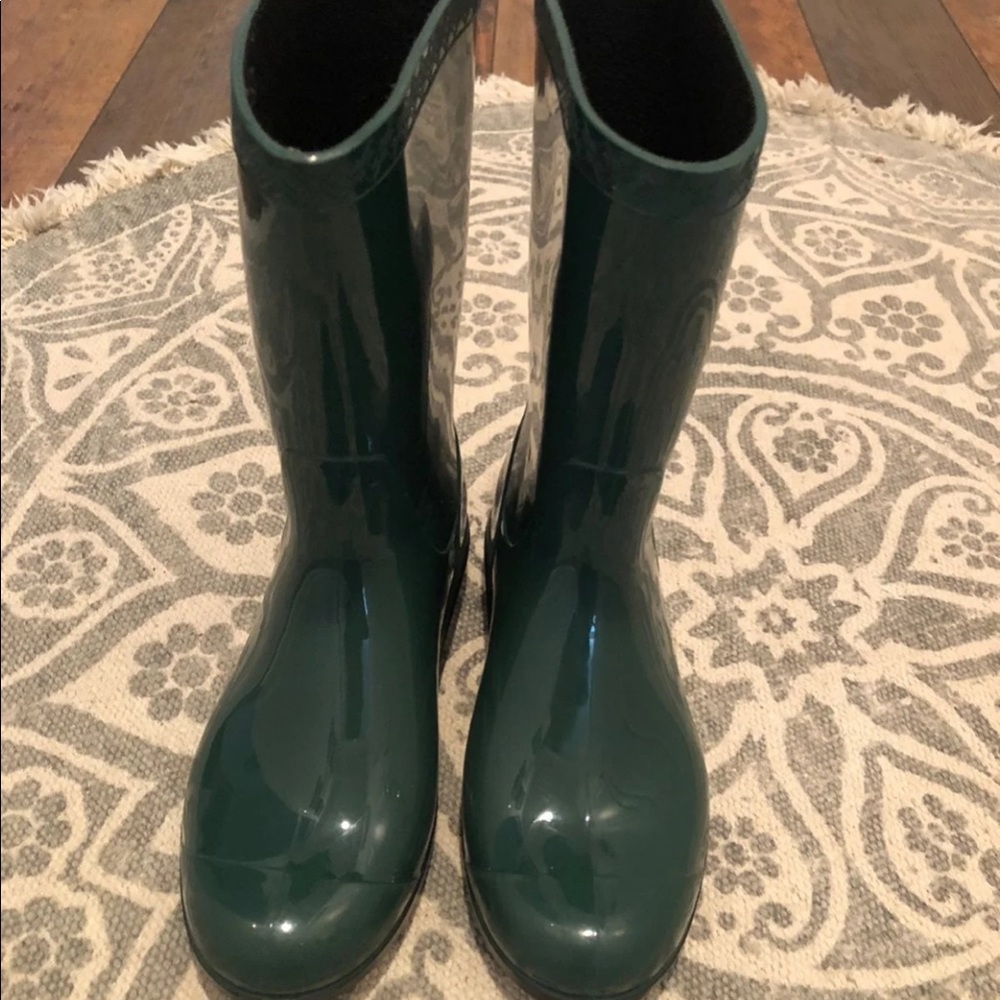 Ugg Rain Boots childs size 13